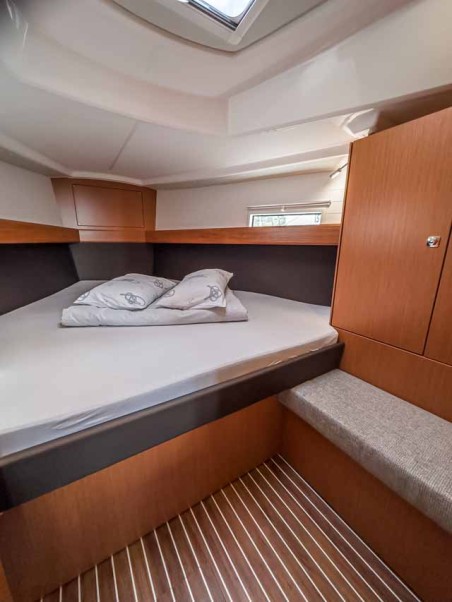 Bavaria Yachtbau Bavaria Cruiser 37 - 3 cab. Scala