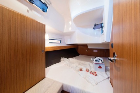 Bavaria Yachtbau Bavaria Cruiser 37 - 3 cab. Snelly