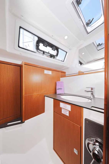 Bavaria Yachtbau Bavaria Cruiser 37 - 3 cab. Sursulapitschi