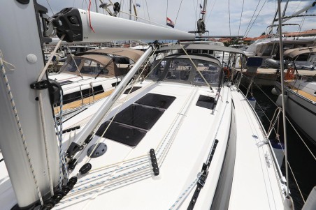 Bavaria Yachtbau Bavaria Cruiser 37 - 3 cab. Westa