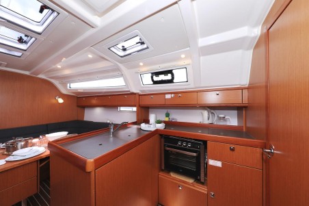 Bavaria Yachtbau Bavaria Cruiser 37 - 3 cab. Westa