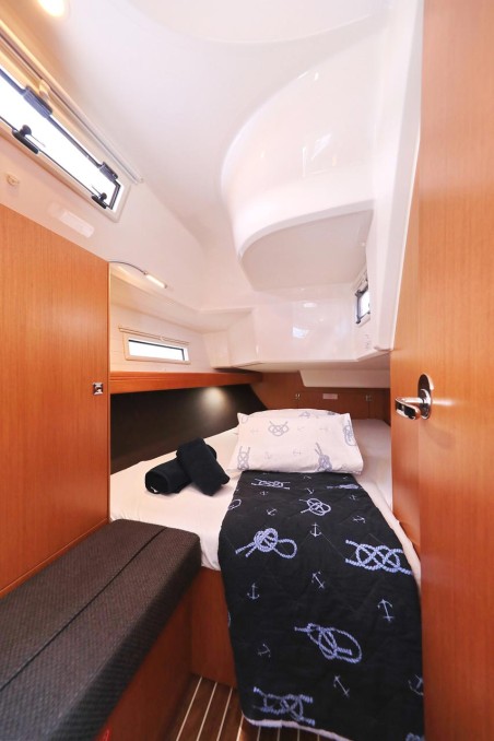 Bavaria Yachtbau Bavaria Cruiser 37 - 3 cab. Westa