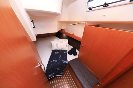 Bavaria Yachtbau Bavaria Cruiser 37 - 3 cab. Westa