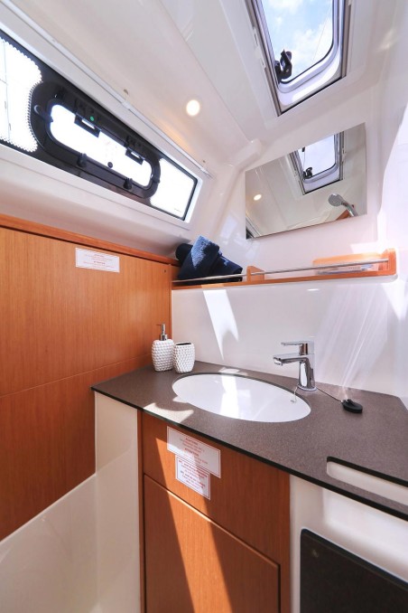 Bavaria Yachtbau Bavaria Cruiser 37 - 3 cab. Westa