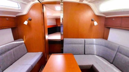 Bavaria Yachtbau Bavaria Cruiser 37 - 3 cab. Xenia