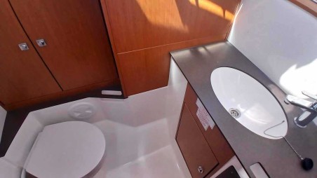 Bavaria Yachtbau Bavaria Cruiser 37 - 3 cab. Xenia