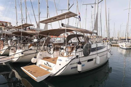 Bavaria Cruiser 37 Style | Yacht Charter Croatia | Travelboat