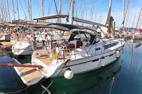Bavaria Cruiser 41 | Yacht Charter Croatia | Travelboat