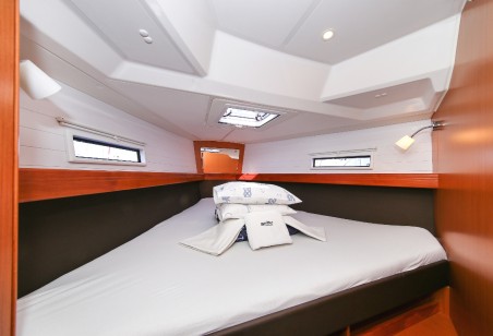 Bavaria Yachtbau Bavaria Cruiser 41 - 3 cab. Morellina