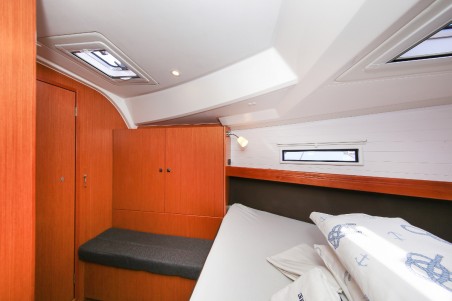 Bavaria Yachtbau Bavaria Cruiser 41 - 3 cab. Morellina