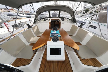 Bavaria Yachtbau Bavaria Cruiser 41 Style Anegada