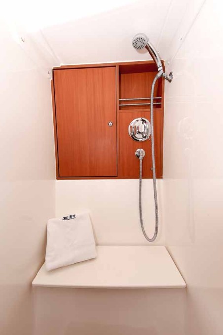 Bavaria Yachtbau Bavaria Cruiser 45 - 4 cab. Wolke 7