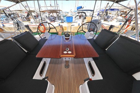 Bavaria Yachtbau Bavaria Cruiser 46 - 4 cab. Cara