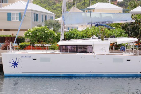 Lagoon 450 F | Yacht Charter British Virgin Islands | Travelboat