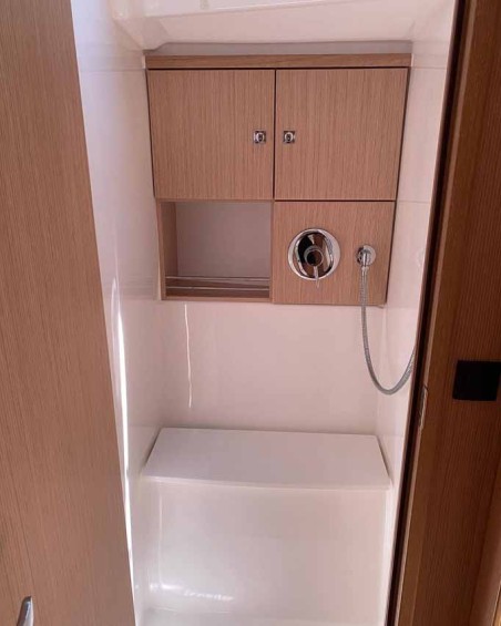 Bavaria Yachtbau Bavaria Cruiser 46 - 4 cab. Mala