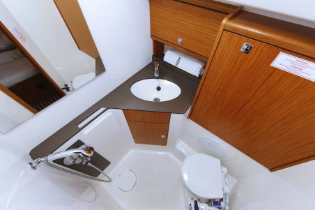 Bavaria Yachtbau Bavaria Cruiser 46 - 4 cab. Viribus Unitis