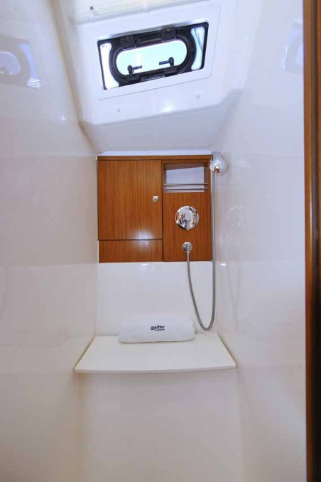 Bavaria Yachtbau Bavaria Cruiser 46 - 4 cab. Viribus Unitis