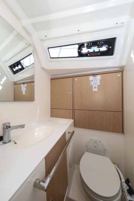 Bavaria Yachtbau Bavaria Cruiser 46 Style - 4 cab. Studio 963