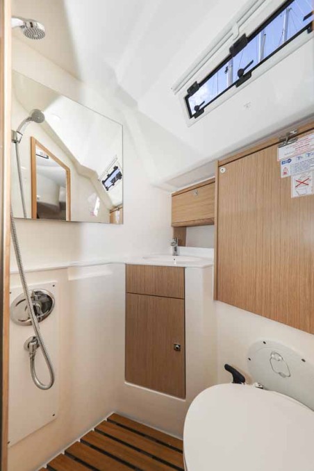 Bavaria Yachtbau Bavaria Cruiser 46 Style - 4 cab. Studio 963