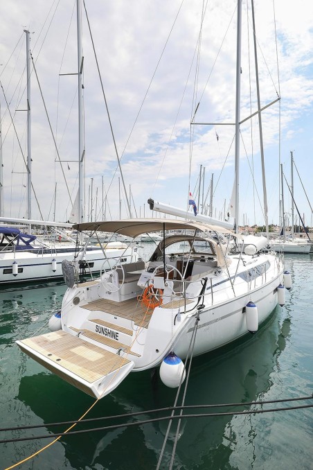 Bavaria Yachtbau Bavaria Cruiser 46 Style - 4 cab. Sunshine