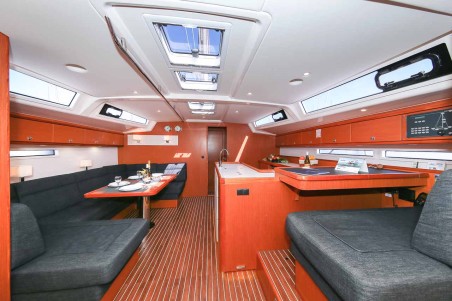 Bavaria Yachtbau Bavaria Cruiser 56 - 5 + 1 cab. Domo