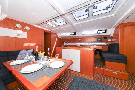 Bavaria Yachtbau Bavaria Cruiser 56 - 5 + 1 cab. Domo