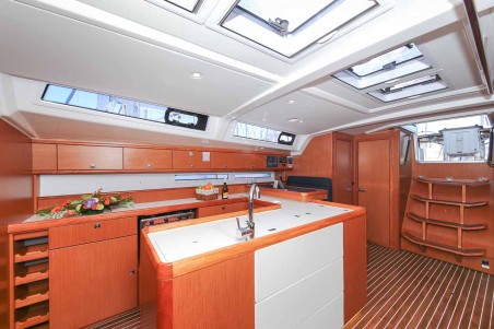 Bavaria Yachtbau Bavaria Cruiser 56 - 5 + 1 cab. Domo