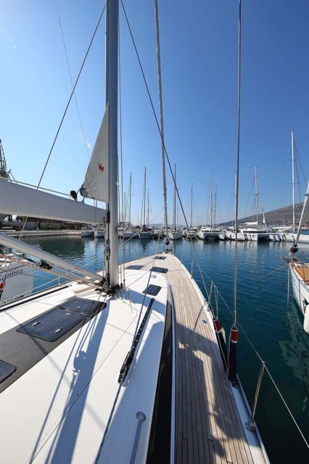 Bavaria Yachtbau Bavaria Cruiser 56 - 5 + 1 cab. El Karinjo