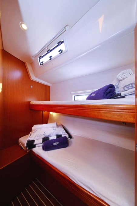 Bavaria Yachtbau Bavaria Cruiser 56 - 5 + 1 cab. El Karinjo