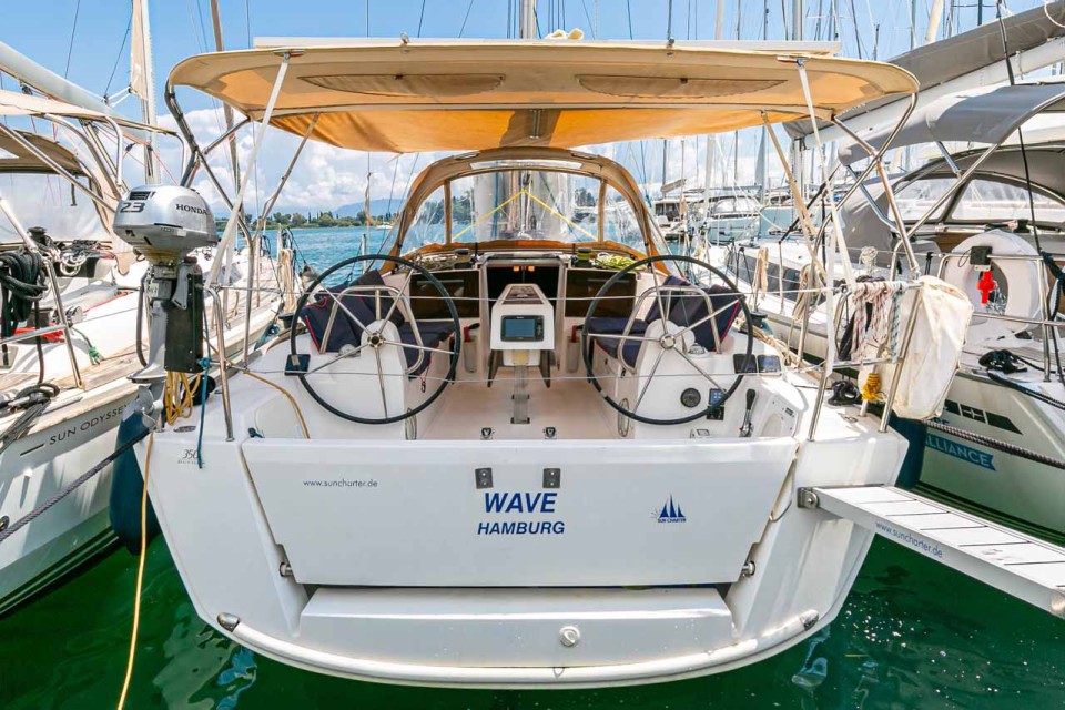 Dufour 350 GL | Yacht Charter Greece | Travelboat