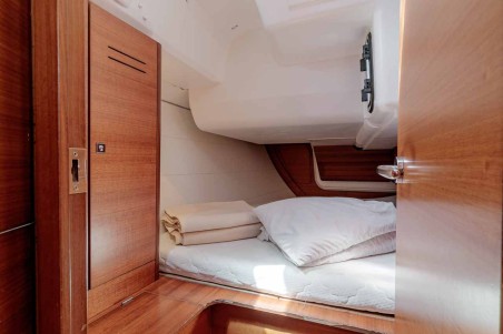 Dufour 350 GL | Yacht Charter Greece | Travelboat