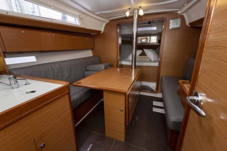 Dufour 360 GL | Yacht Charter Italy | Travelboat