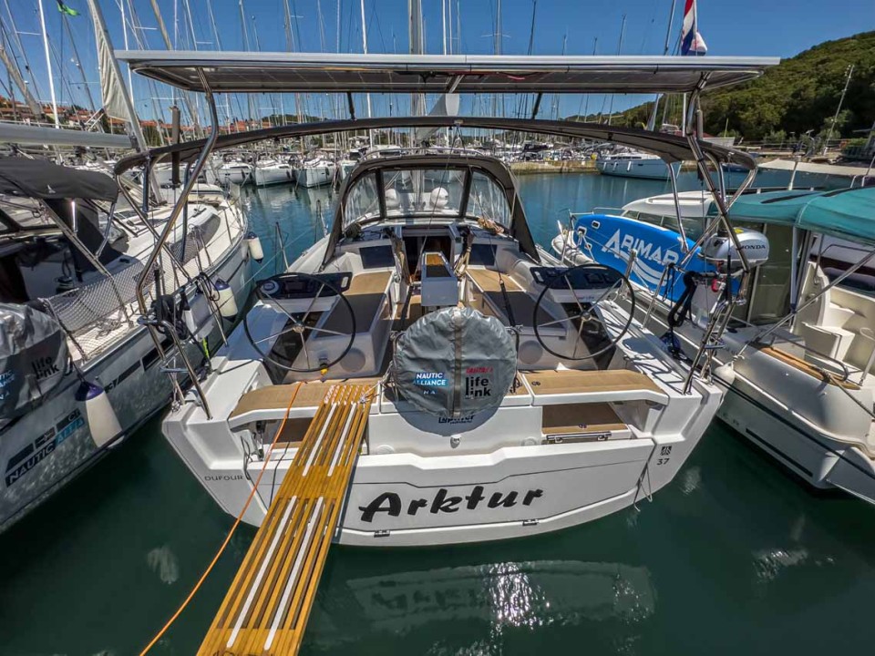 Dufour 37 | Yacht Charter Croatia | Travelboat