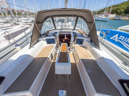 Dufour 37 | Yacht Charter Croatia | Travelboat