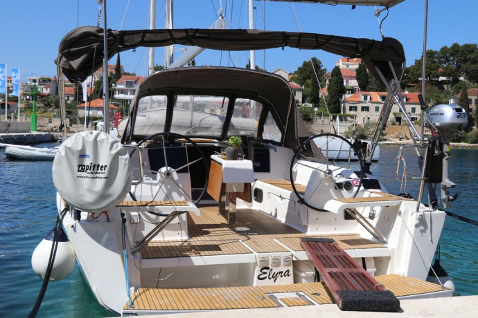 Dufour 382 GL | Yacht Charter Croatia | Travelboat
