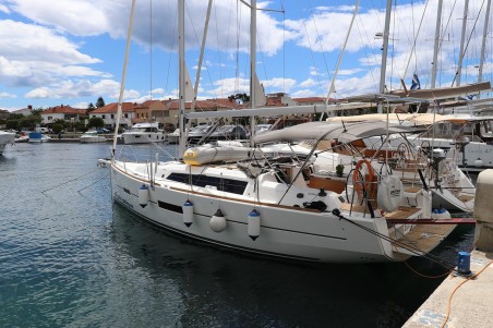 Dufour 382 GL | Yacht Charter Croatia | Travelboat