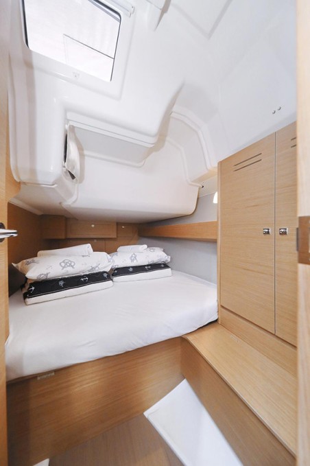 Dufour 382 GL | Yacht Charter Croatia | Travelboat