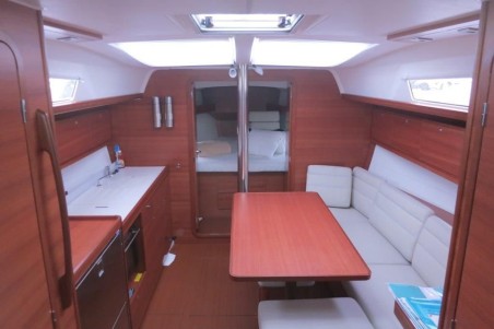 Dufour 382 GL | Yacht Charter Italy | Travelboat