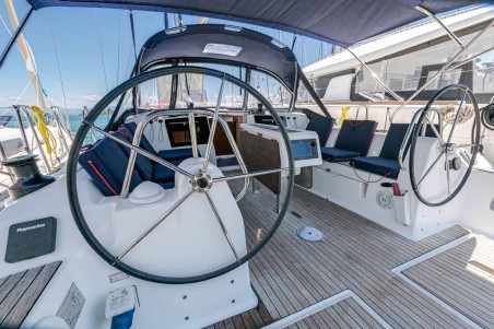 Dufour 382 GL | Yacht Charter Greece | Travelboat