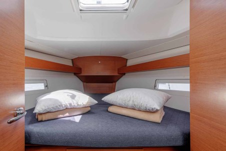 Dufour 382 GL | Yacht Charter Greece | Travelboat