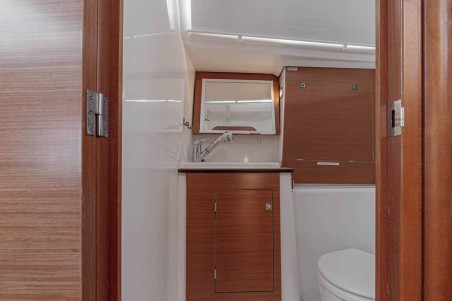 Dufour 382 GL | Yacht Charter Greece | Travelboat