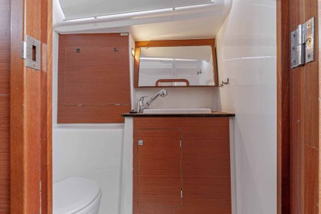 Dufour 382 GL | Yacht Charter Greece | Travelboat