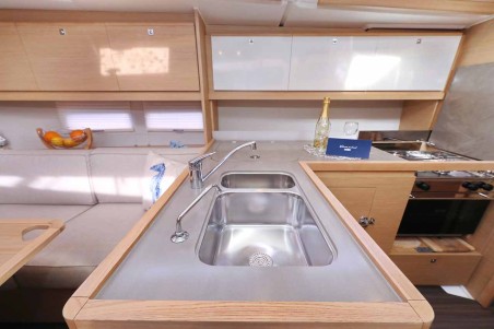 Dufour 390 | Yacht Charter Croatia | Travelboat