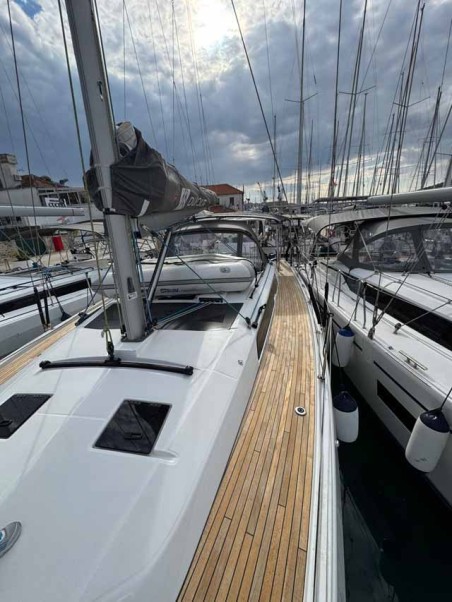 Dufour 41 - 3 cab. | Yacht Charter Croatia | Travelboat