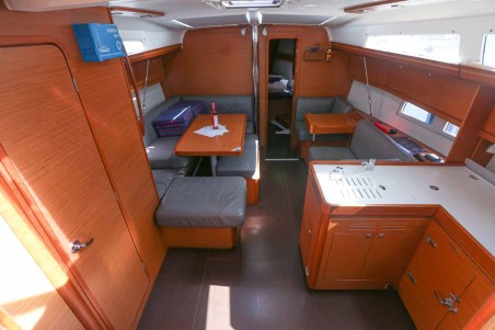 Dufour 412 | Yacht Charter Italy | Travelboat