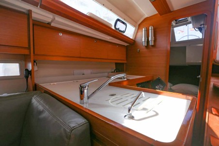 Dufour 412 | Yacht Charter Italy | Travelboat