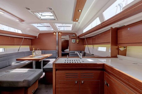 Dufour 412 | Yacht Charter Greece | Travelboat