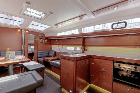 Dufour 412 | Yacht Charter Greece | Travelboat