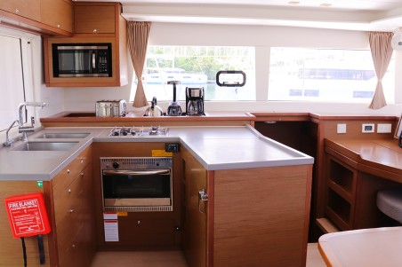 Lagoon-Bénéteau Lagoon 450 F - 4 + 2 cab. Tramontane