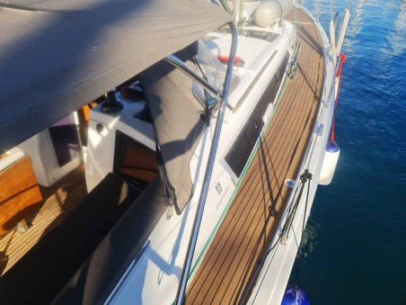 Dufour 430 | Yacht Charter Croatia | Travelboat